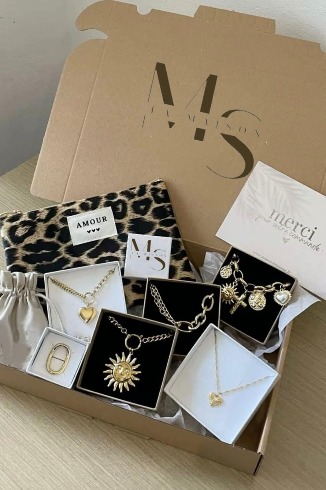 Boîte Mystère Bijoux – 10 bijoux en acier inoxydable